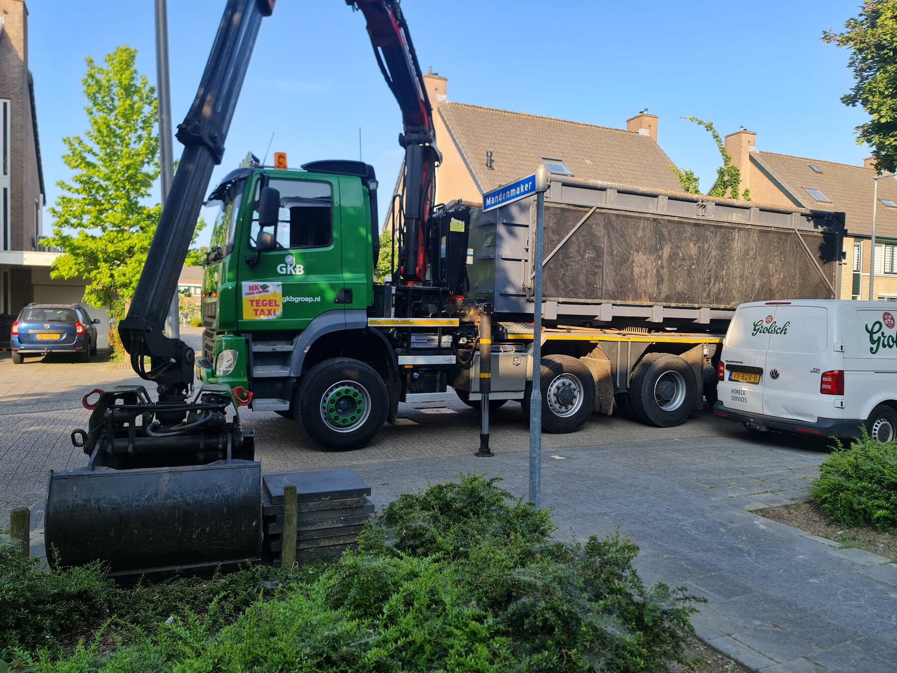 Tegeltaxi rijdt in oktober door Ridderkerk