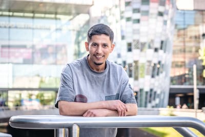 Van eigen garage in Jemen naar eindeloos solliciteren in Nederland: Peter helpt Abdulaziz richting w