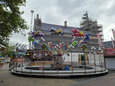 Kermis in aantocht: zo ziet de opbouw van de kermis in Gouda eruit