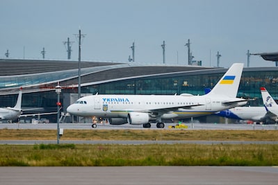 Noorse premier: vliegtuig van Zelensky bijna geraakt door drone na opstijgen