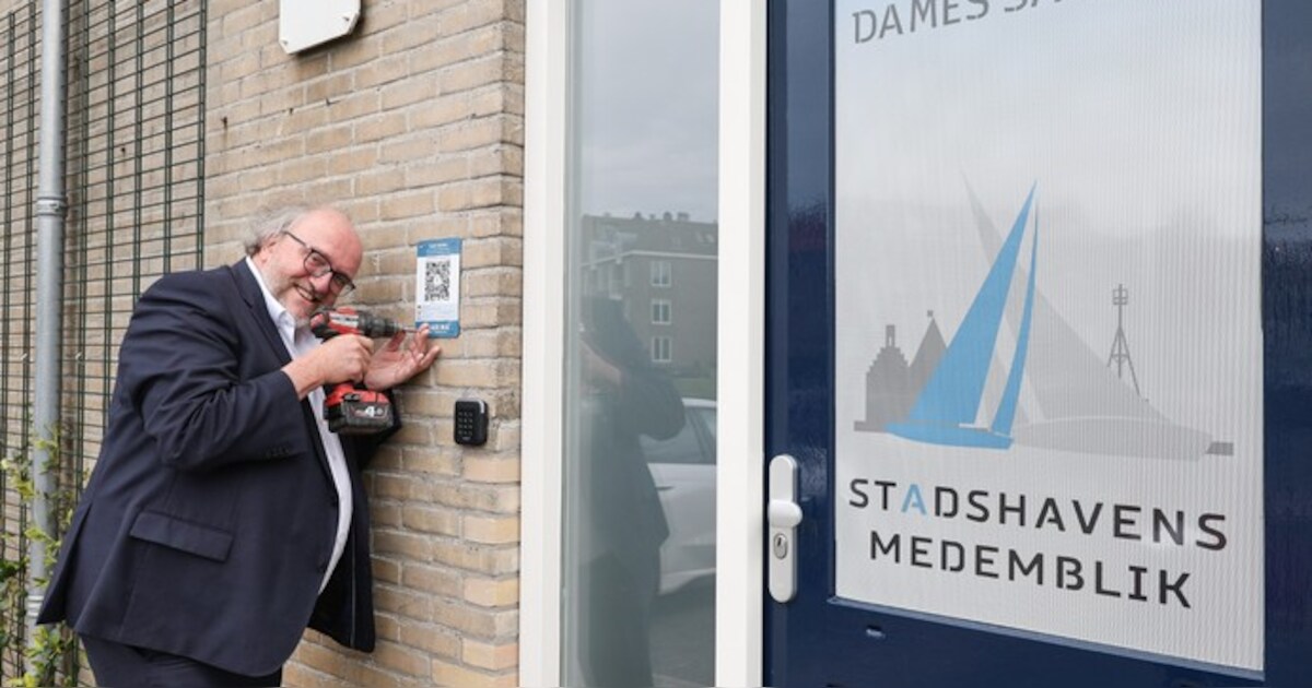 Drie tijdelijke openbare toiletten geplaatst in Medemblik