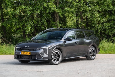 Kia K4: opvallend ruime stationwagon rijdt verrassend goed