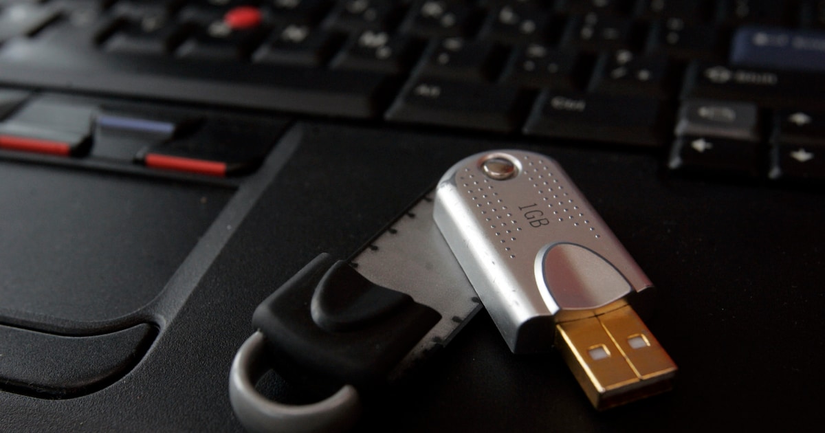 Moet je die USB-stick nou echt veilig ‘uitwerpen’? Nee, zegt Microsoft ...