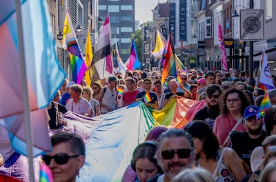 Omdat liefde sterker is dan geweld: zo vierde Amersfoort een week geleden de Pride