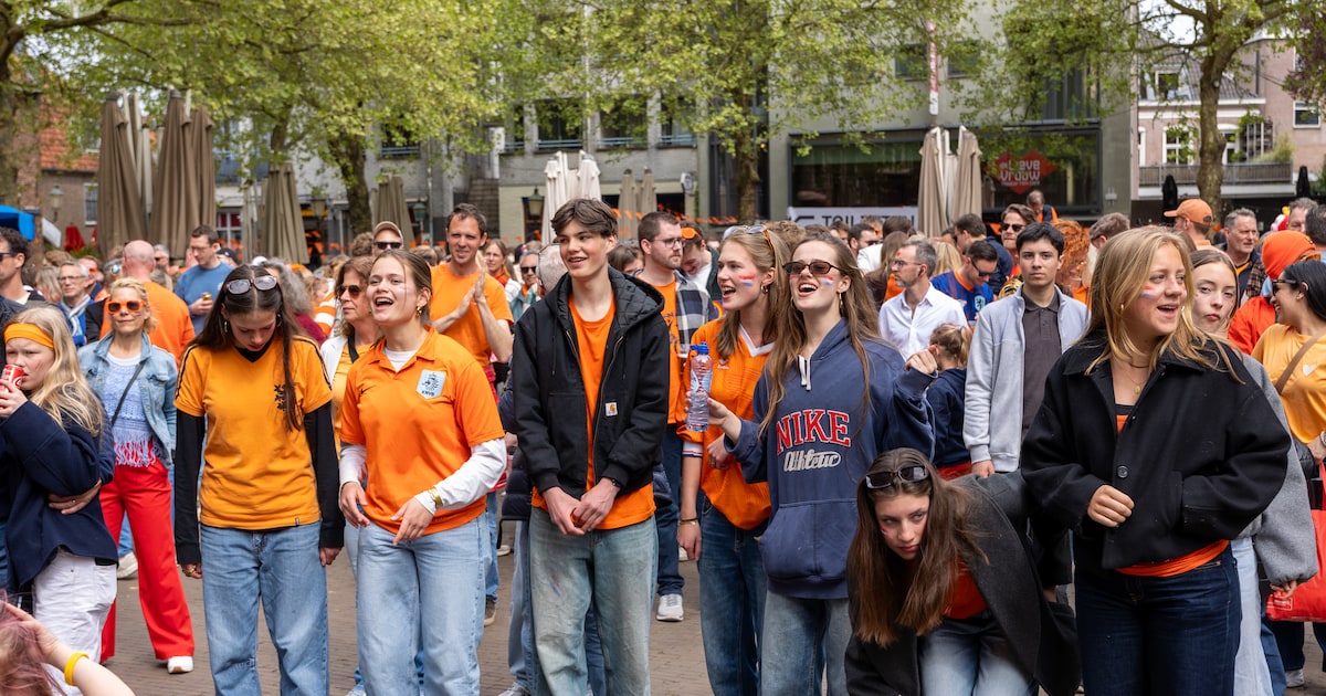 Amersfoort kleurt oranje: zo vierde de stad Koningsdag 2026 [video]