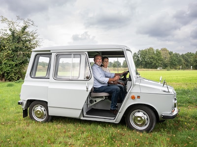 Deze oude DAF haalt nog 95 km/u maar inhaal-aspiraties hoef je niet te hebben