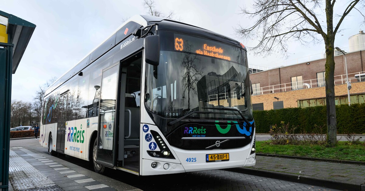 Arriva past route buslijn 15 aan in Eijsden
