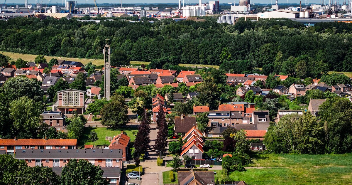 Crisisdeskundige laat geen spaan heel van de manier waarop de overheid omspringt met het dorp Moerdi