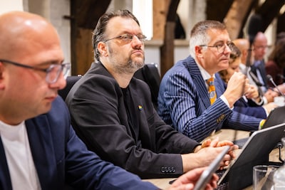 Burgemeester en wethouders na vragen SP: ‘Wij bepalen onze loonsverhoging niet zelf’