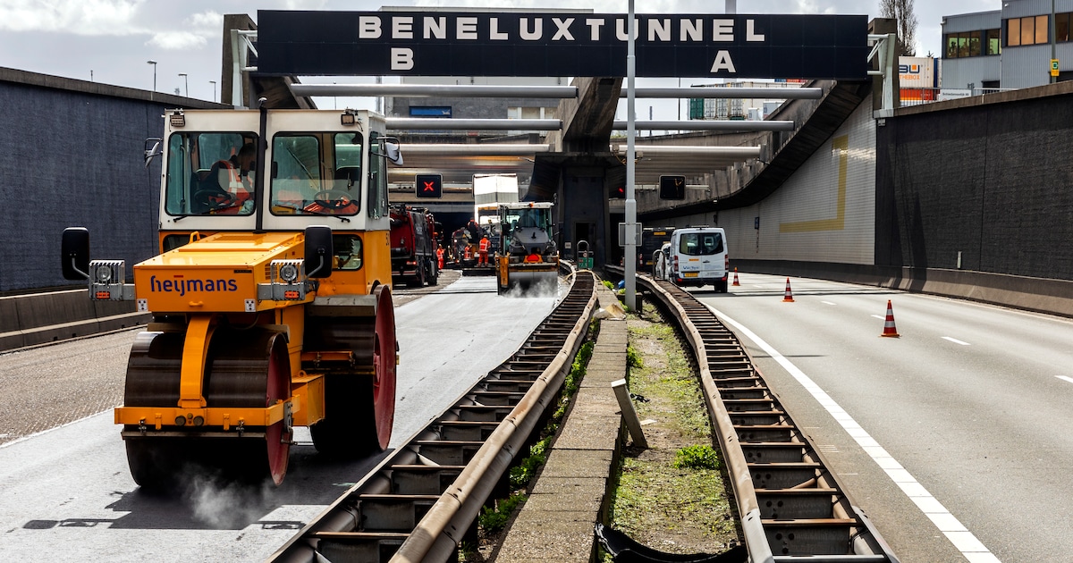 Why is the Beneluxtunnel tube closed?