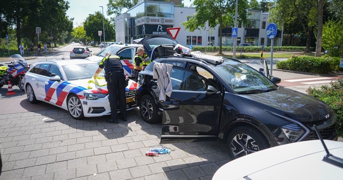 Politieachtervolging eindigt in Groningse woonwijk: bestuurder aangehouden