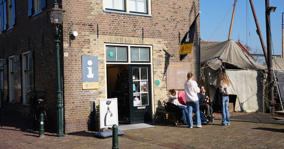 Omvangrijke fraude bij toeristenbureau Spakenburg, politie doet onderzoek: ‘Het geheimhouden is bego