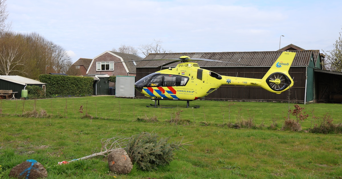 Persoon bekneld bij bedrijf op de Hogeveenseweg in Benthuizen