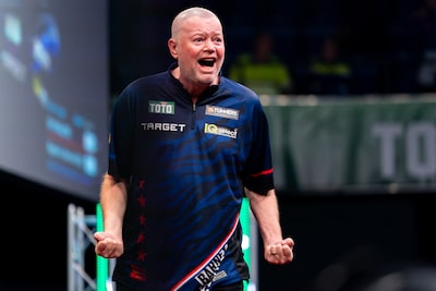 Raymond van Barneveld op het WK darts? Nederlander zet stap in de goede richting