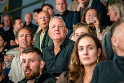 ‘Bad boy’ Sjon Wynia (50) is even terug in Tilburg: ‘Ik ging echt niet als een sloopkogel door de co