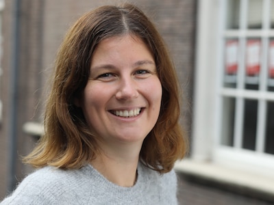 Van activistische vakbond tot netwerk voor studenten: Jette schreef een boek over ‘de geschiedenis v