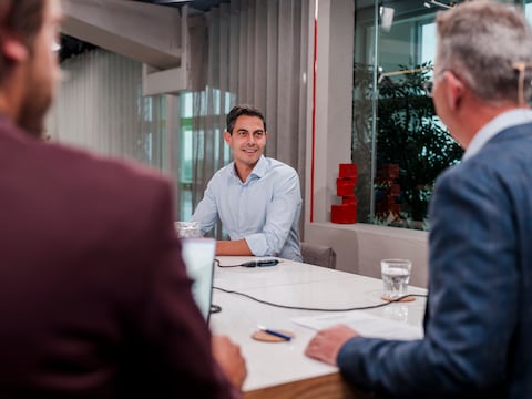 Rob Jetten (D66) in de studio van de podcast Politiek Dichtbij.