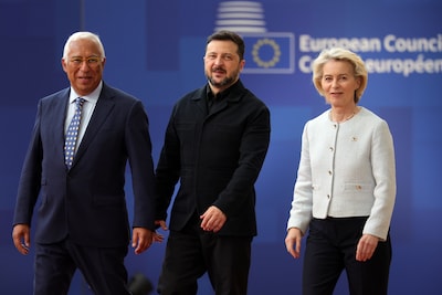 Zelensky wil oorlog voor de winter beëindigen door diplomatie en druk op Russen, EU verlengt sancties tegen Rusland met een jaar