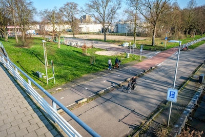 Lezers verdeeld over terugkeer sekswerk of woningbouw op het Zandpad