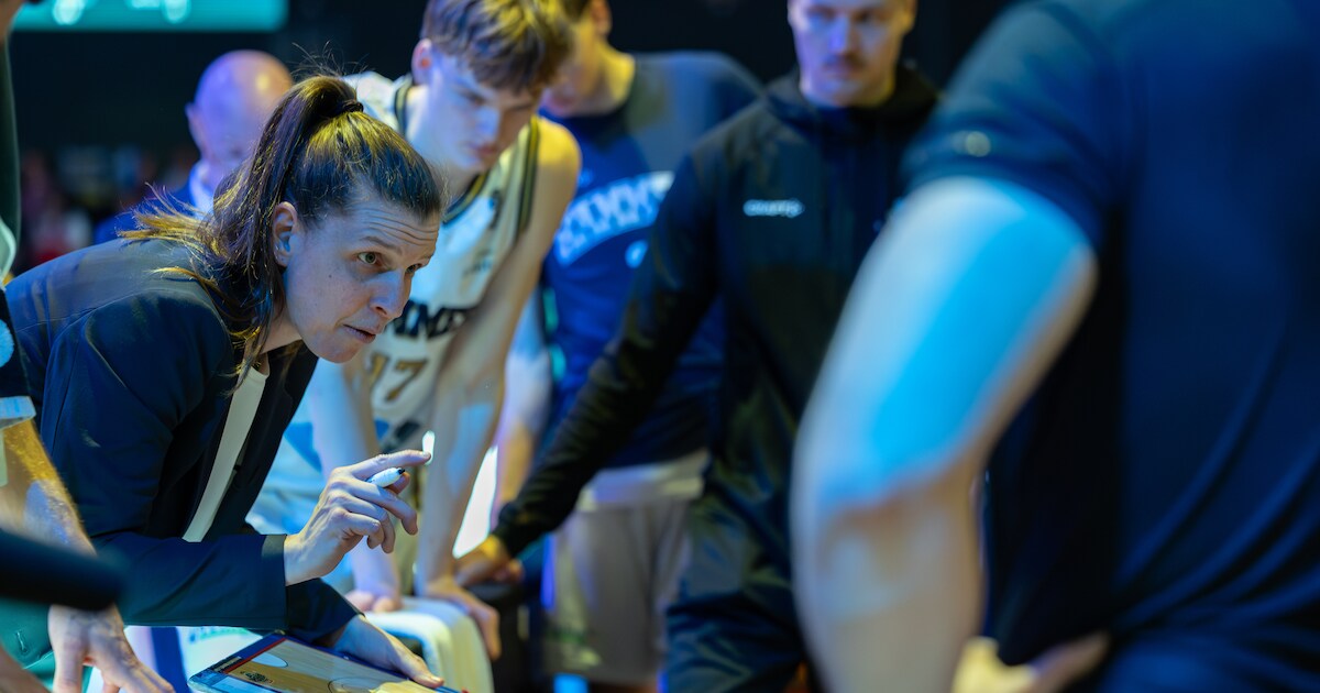 Landstede Hammers gaat voor een derde seizoen met coach Bouzin | Regio ...