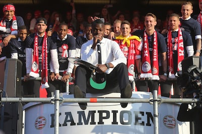 Dit is de beste PSV-ploeg waar Nicolas Isimat-Mirin in speelde: van de 29 spelers zijn er 9 gestopt 