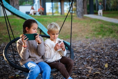 Ideal age for first smartphone? 12, say parents – up from 10