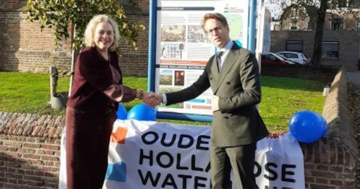 Nieuw bord Oude Hollandse Waterlinie onthuld in Zwammerdam