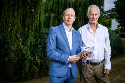 Tim en Ron zijn de Vlaardingse luizen in de pels: ‘Ze vinden ons vermoeiend’
