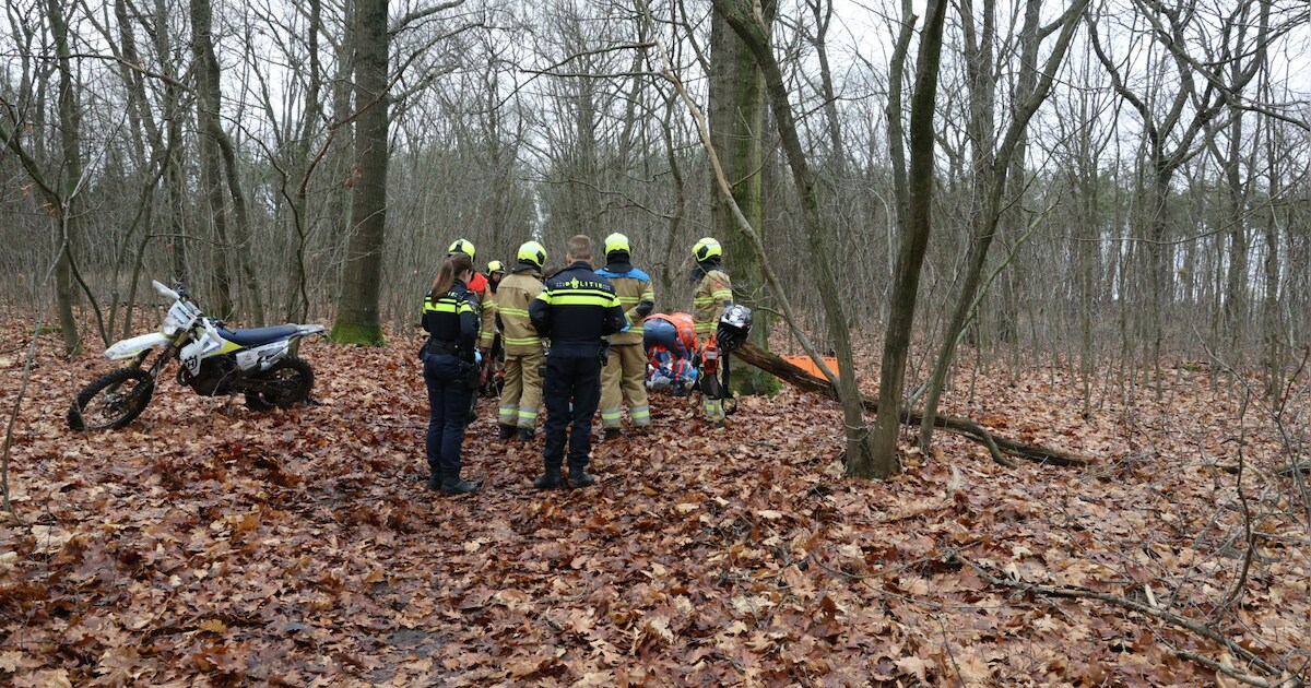 Motorrijder gewond bij ongeval in bos aan Siberië in Overloon | Land van Cuijk