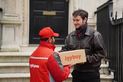 Chinese webshop Joybuy challenges Bol and Amazon today with same-day delivery and robot pets