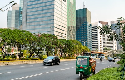 Man (24) zit 11.000 kilometer verderop terwijl zijn rechtszaak dient: ‘Het is een beetje uit de klau