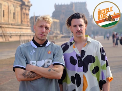 Tonight on TV: This well-known Haarlemmer cycles through India with his childhood friend