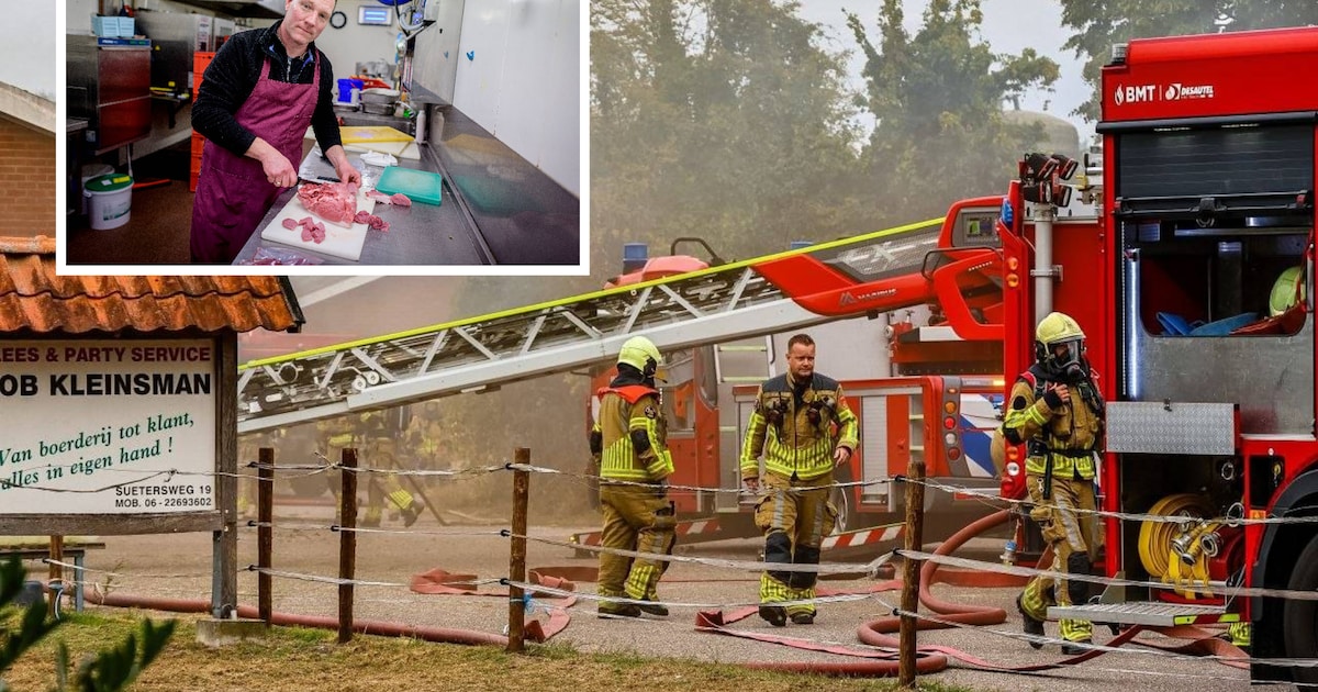 Grote brand legt vlees- en partycentrum in Bentelo in de as, gezin komt met de schrik vrij
