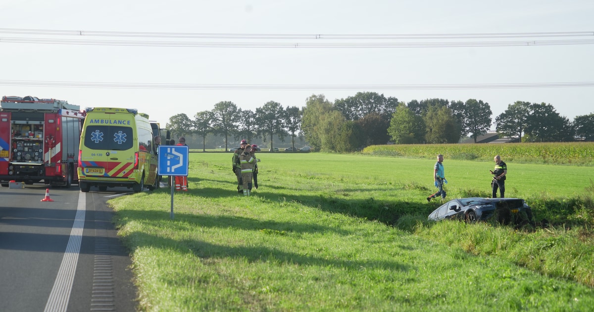 Automobilist gewond bij eenzijdig ongeval op N48 bij Balkbrug