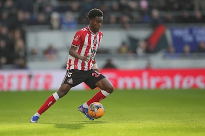 Ajax secures Mika Godts' successor: Simon Adingra (24) joins on loan from Sunderland