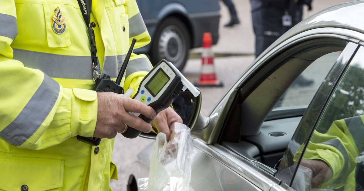 Politie neemt auto en rijbewijs in van dronken bestuurder in Bergambacht