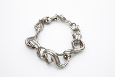 Winnaar sieraadprijs Noon Passama exposeert werk vanaf november in Museum Arnhem