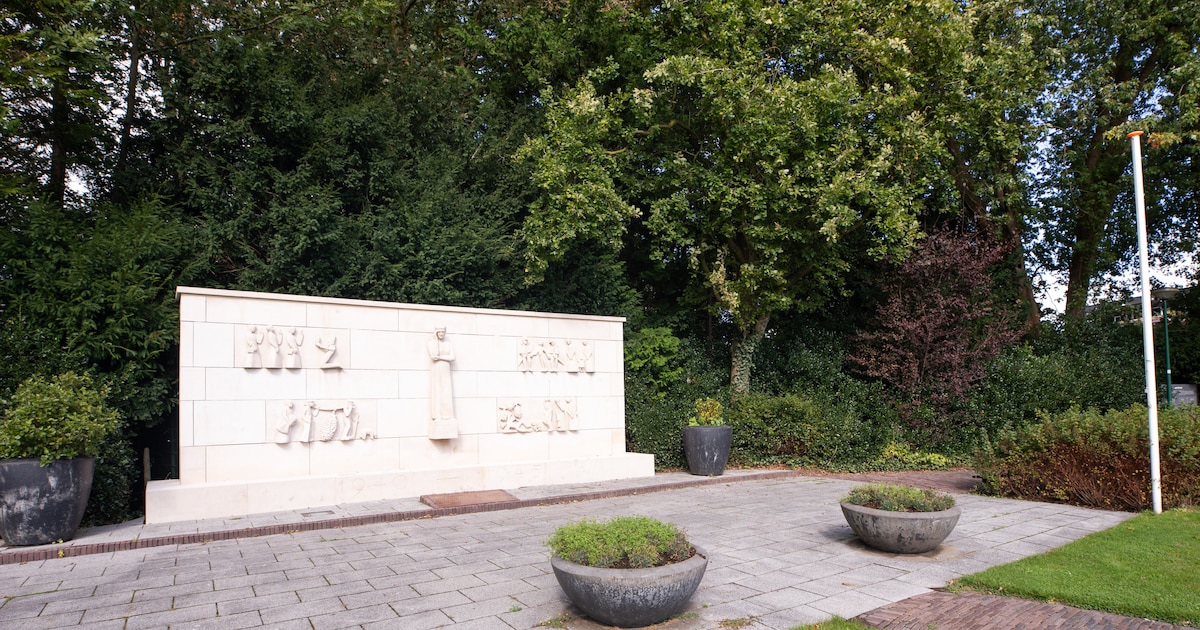 Soest onthult Holocaustmonument en gedenksteen Huize Beatrix