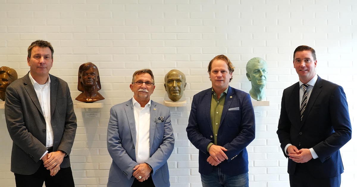 Staatssecretaris bezoekt Zeewolde, waar het gaat over komst van centrale kazerne