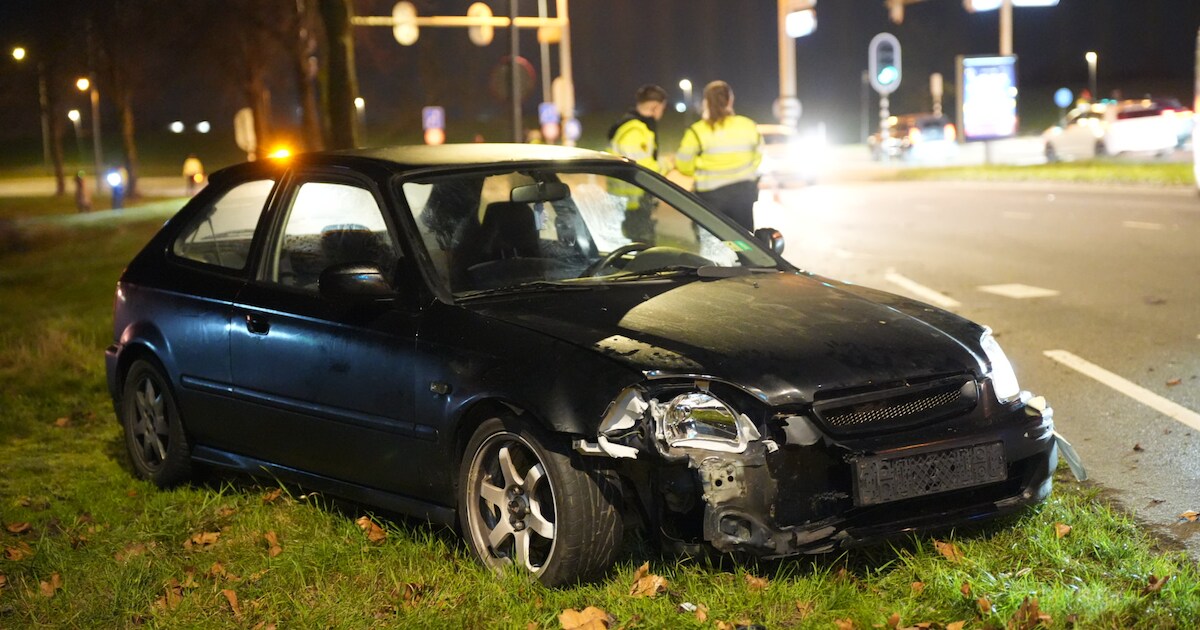 Schade bij eenzijdig ongeval op de Provincialeweg in Hoorn