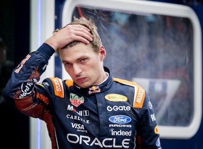 Max Verstappen treurt niet over uitblijven regen: ‘Die chaos, voor een sprintrace heb ik dat niet over’