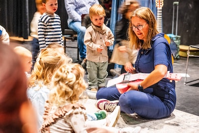 Nathalie en Konstantin maken concerten voor baby’s en peuters: ‘Een stilte is dodelijk’