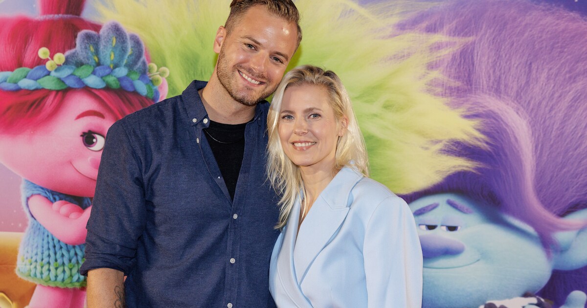 Jim zoent zijn duet-partners altijd op de mond en Nicolette geraakt door zussenliefde