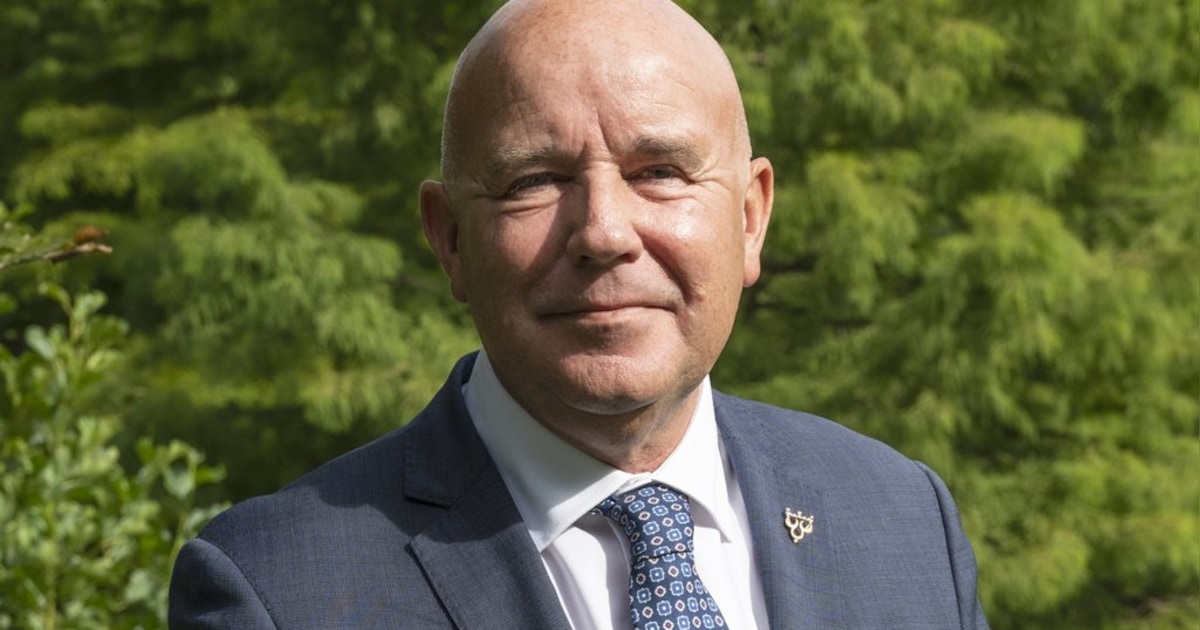 Voorschoten herdenkt voormalig wethouder René Zoetemelk