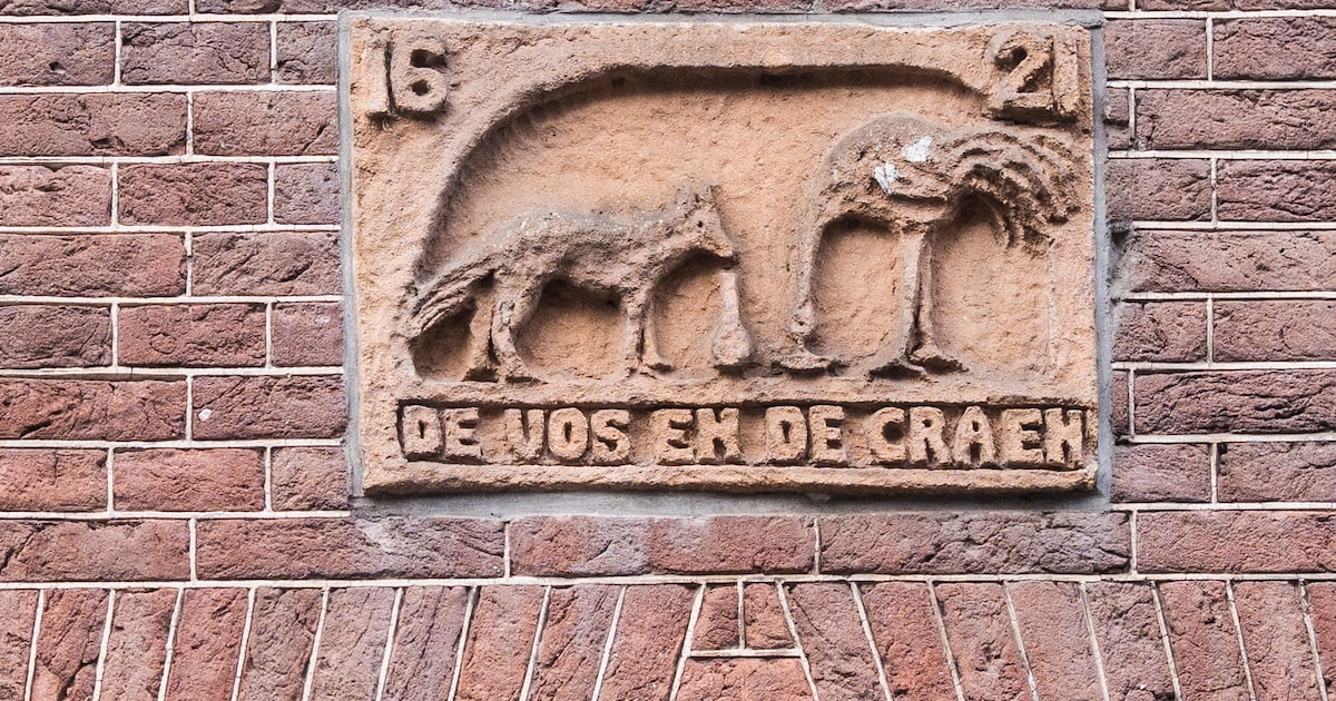 Lezing over gevelstenen in Naarden-Vesting