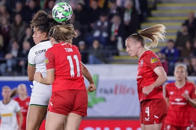 Jaimy Ravensbergen opent score voor FC Twente Vrouwen in België