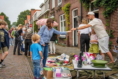 Koopjesjagers opgelet! Op deze Zwolse rommelmarkt vind je ruim 250 kramen