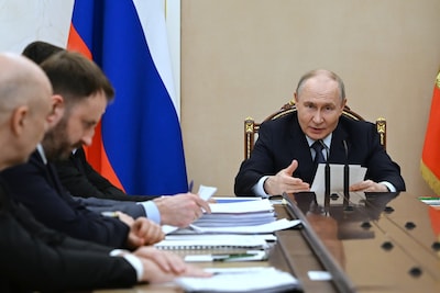 The Russian economy is creaking but still standing