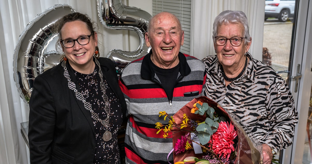 Echtpaar Snijders-Oving uit Wormerland viert 65-jarig huwelijk