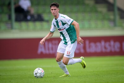 FC Dordrecht-nieuwkomer Vetkal uit Estland is een man van de wereld: ‘Ik ging op mijn zestiende al naar Italië’